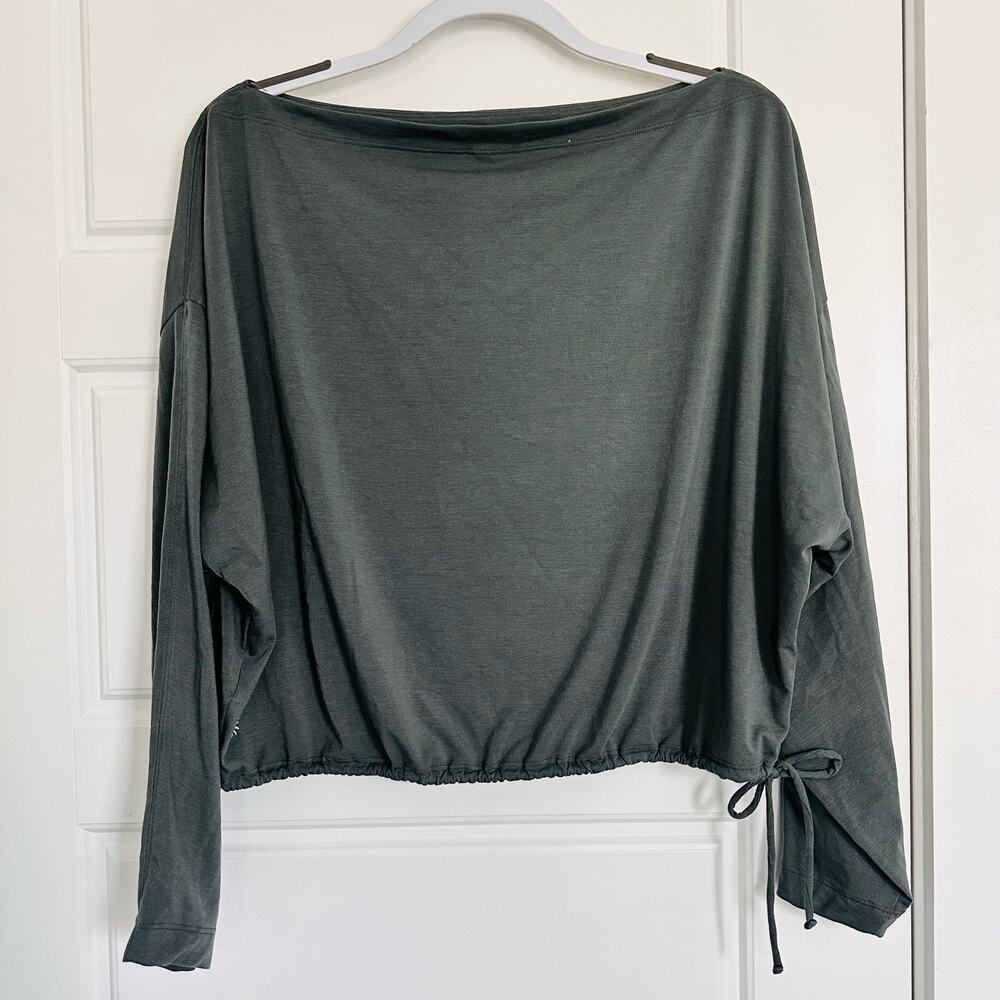 Athleta Cool Down Top, Bali Green, Size Medium - Picture 5 of 9